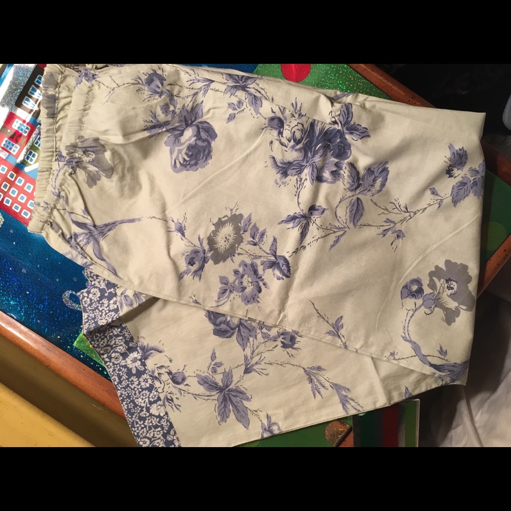 Pajama set - Picture 4 of 7